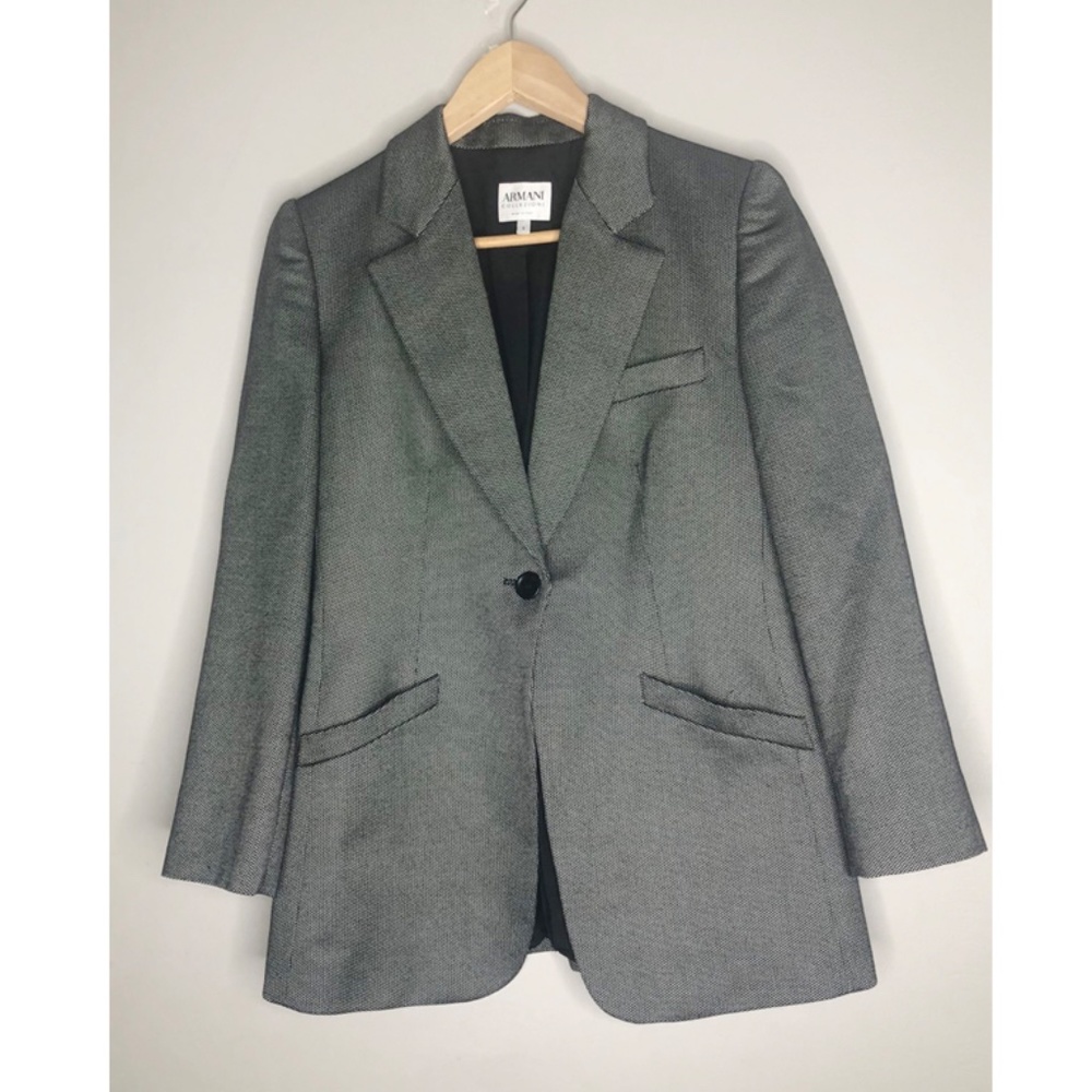 Armani Collezioni Size 6 Black+White Blazer